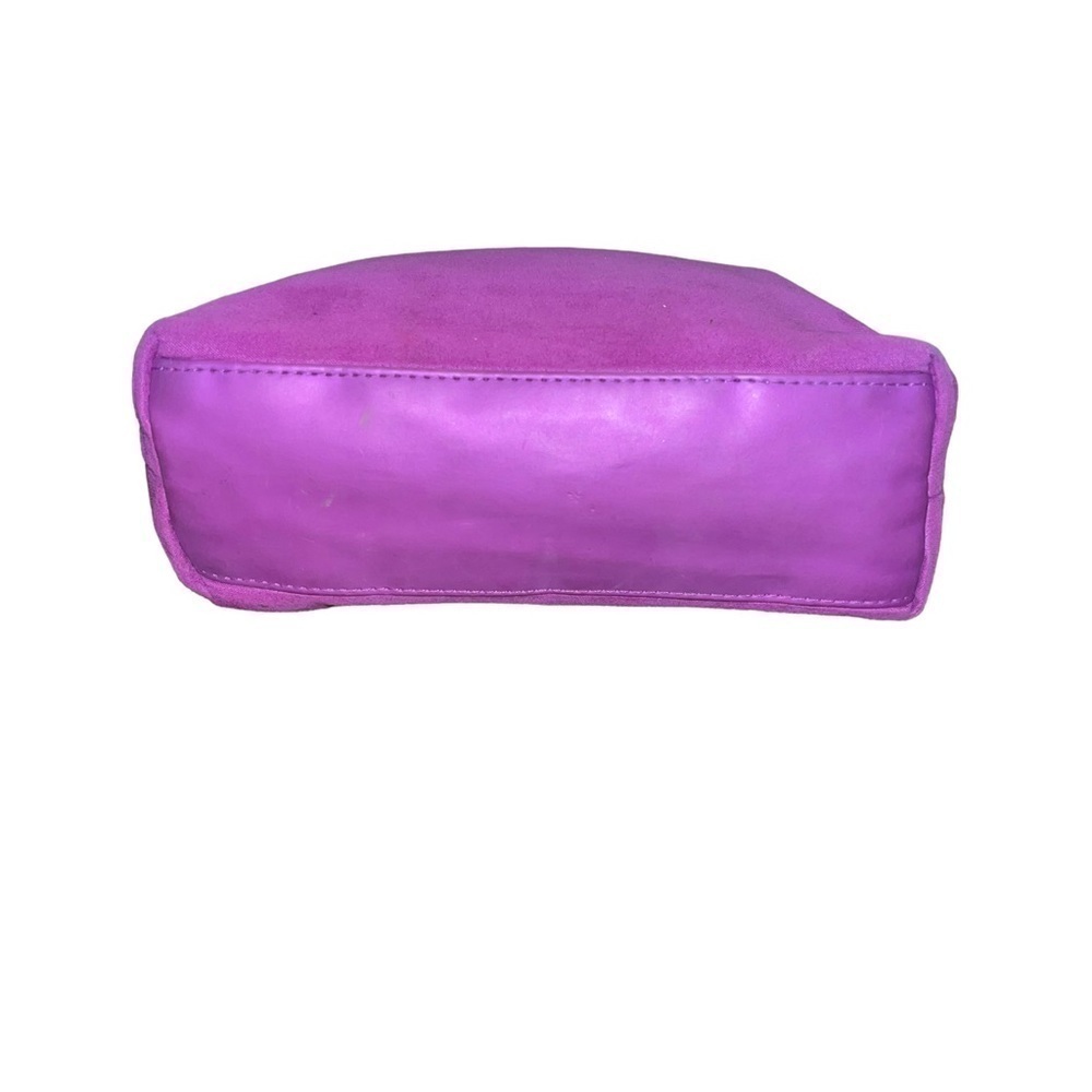 Lancome Paris 80th Anniversary
Limited Edition Cosmetic Bag - Picture 9 of 9